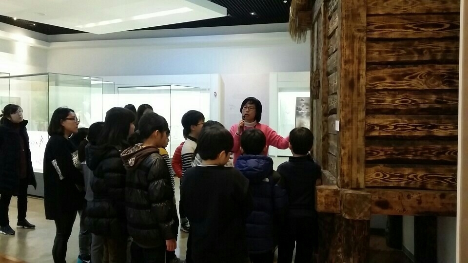 2016년 1월 12일(2회차) 정관박물관 고상가옥 만들기 체험학습(3)