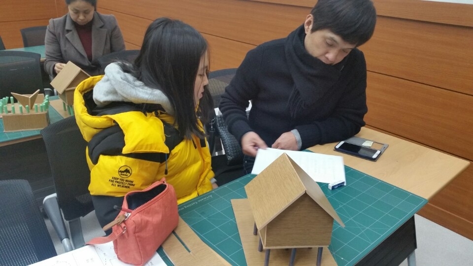 2016년 1월 12일(2회차) 정관박물관 고상가옥 만들기 체험학습(1)