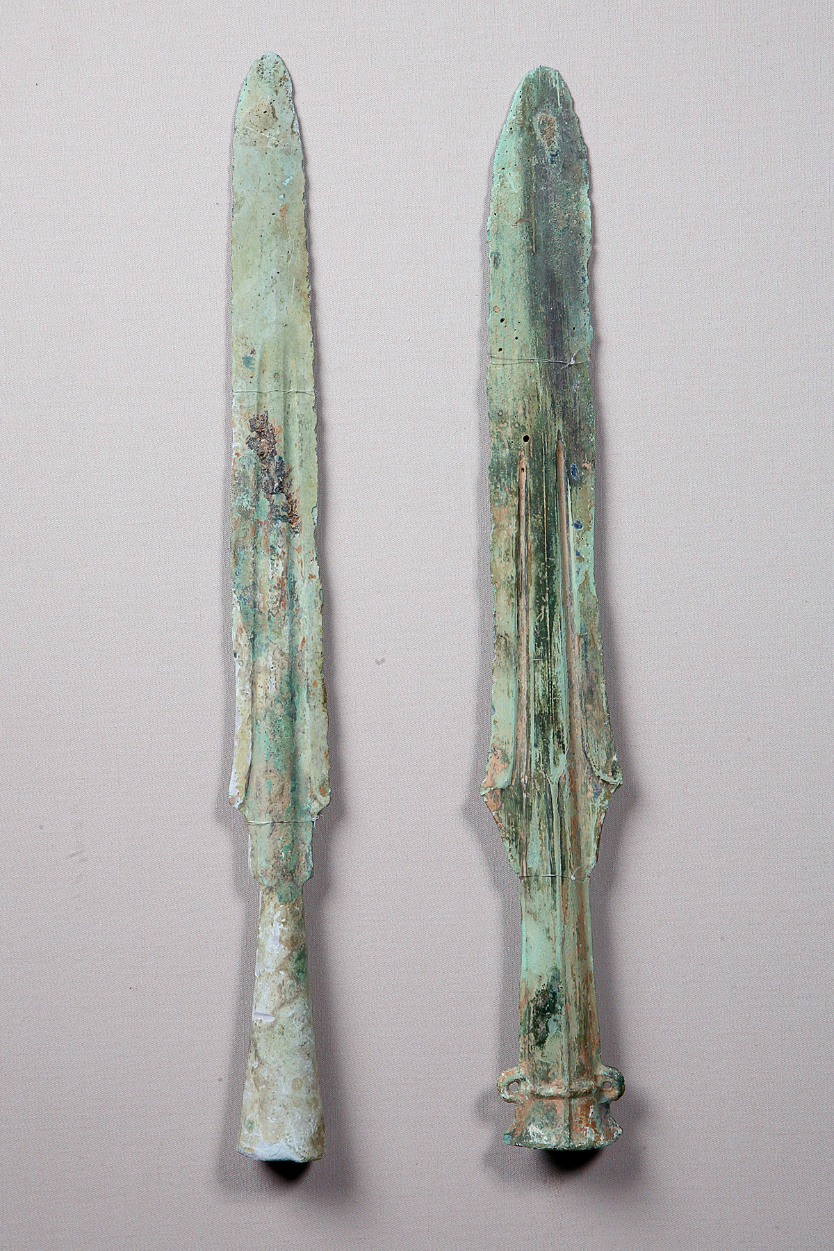 동모 (銅矛)(제18호,제19호)